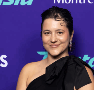 Catherine Brunet pose avec son ex Antoine Pilon et son nouveau chum Émile Ouellette sur le tapis rouge de Anna Kiri 4 Catherine Brunet pose avec son ex Antoine Pilon et son nouveau chum Émile Ouellette sur le tapis rouge de Anna Kiri Capture decran 2025 07 26 160735 Catherine Brunet pose avec son ex Antoine Pilon et son nouveau chum Émile Ouellette sur le tapis rouge de Anna Kiri