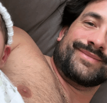 Le petit Lou fait fondre le cœur des fans : 10 photos touchantes du bébé de Félix-Antoine Tremblay 4 Le petit Lou fait fondre le cœur des fans : 10 photos touchantes du bébé de Félix-Antoine Tremblay Capture decran 2025 07 27 060306 Le petit Lou fait fondre le cœur des fans : 10 photos touchantes du bébé de Félix-Antoine Tremblay