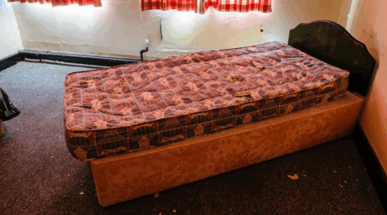 À 63 ans, elle vit dans une chambre de 6 m² louée 460 € : le calvaire d’une femme piégée par la crise du logement 1 À 63 ans, elle vit dans une chambre de 6 m² louée 460 € : le calvaire d’une femme piégée par la crise du logement Capture decran 2025 07 28 050749 À 63 ans, elle vit dans une chambre de 6 m² louée 460 € : le calvaire d’une femme piégée par la crise du logement