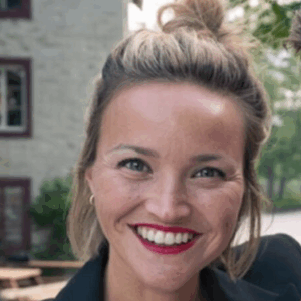 Capture decran le 2025 07 03 a 14.04.41 Nouvelle tête pour la saison chaude : Julie Ringuette se métamorphose