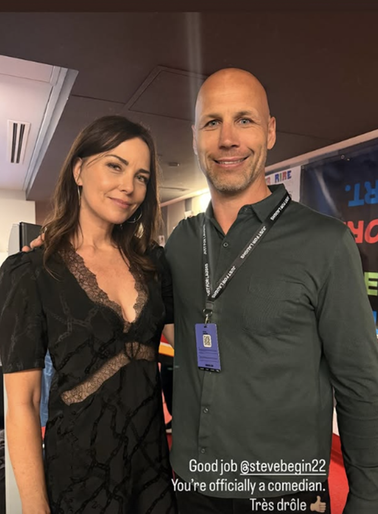 Capture decran le 2025 07 22 a 13.48.37 Maxim Roy éblouit avec son look sophistiqué lors de la soirée