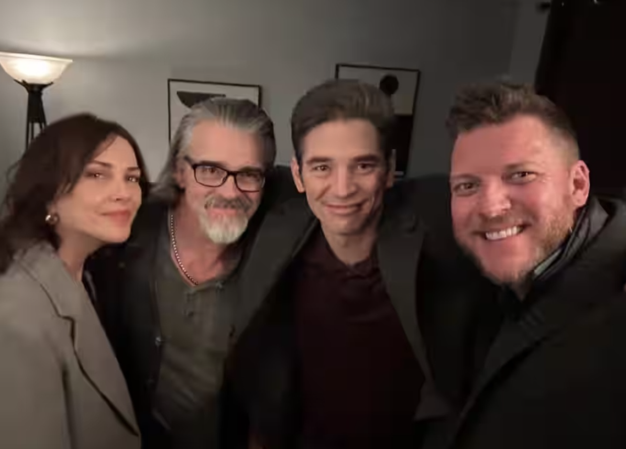 Capture decran le 2025 07 22 a 14.00.12 Maxim Roy éblouit avec son look sophistiqué lors de la soirée