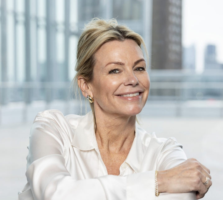 Le look inédit de Caroline Néron rappelle la star Pamela Anderson 1 Le look inédit de Caroline Néron rappelle la star Pamela Anderson Capture decran le 2025 07 23 a 16.02.09 e1753300983589 Le look inédit de Caroline Néron rappelle la star Pamela Anderson