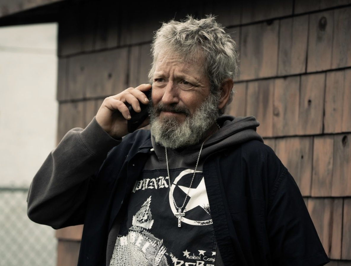 Capture decran le 2025 07 25 a 11.05.06 Robert Brouillette, méconnaissable dans la nouvelle partie d’Alertes : voyez son look