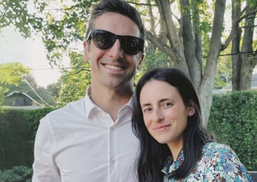 Après le combat contre le cancer de sa fiancée, Charles‑Antoine Sinotte lui rend un hommage émouvant 1 Après le combat contre le cancer de sa fiancée, Charles‑Antoine Sinotte lui rend un hommage émouvant Capture decran le 2025 07 28 a 10.15.09 e1753712155477 Après le combat contre le cancer de sa fiancée, Charles‑Antoine Sinotte lui rend un hommage émouvant