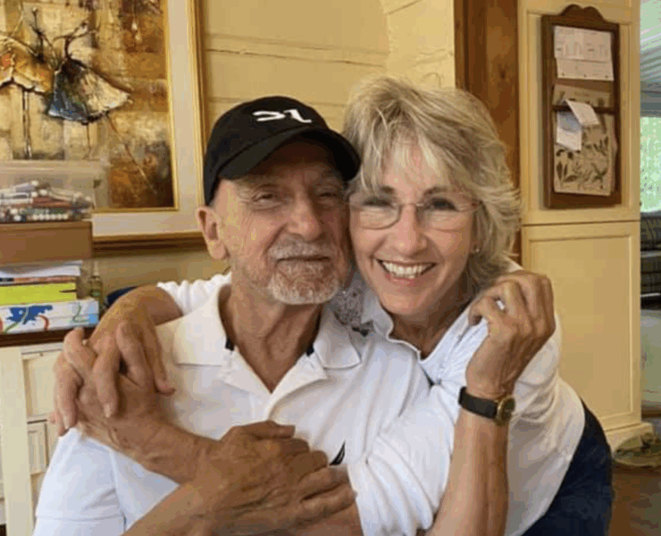 Capture decran le 2025 07 31 a 18.21.34 e1754000987663 Yvon Deschamps fête ses 90 ans : voici les plus belles photos en famille