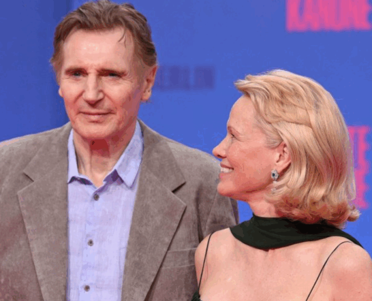 Capture decran 2025 08 02 031647 Pamela Anderson et Liam Neeson : ils officialisent leur couple sous les projecteurs