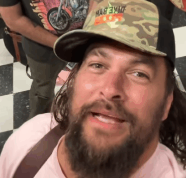 Capture decran 2025 08 02 133921 Jason Momoa méconnaissable : il rase sa barbe pour la première fois en six ans pour...