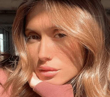 Lysandre Nadeau en deuil : Jasette, la corneille au grand cœur, s’est envolée pour toujours 4 Lysandre Nadeau en deuil : Jasette, la corneille au grand cœur, s’est envolée pour toujours Capture decran 2025 08 05 043401 Lysandre Nadeau en deuil : Jasette, la corneille au grand cœur, s’est envolée pour toujours