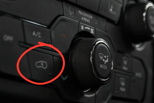 Si tu ne connais pas ce bouton dans ta voiture, tu fais une erreur ! 1 Si tu ne connais pas ce bouton dans ta voiture, tu fais une erreur ! Capture decran 2025 08 06 225058 Si tu ne connais pas ce bouton dans ta voiture, tu fais une erreur !