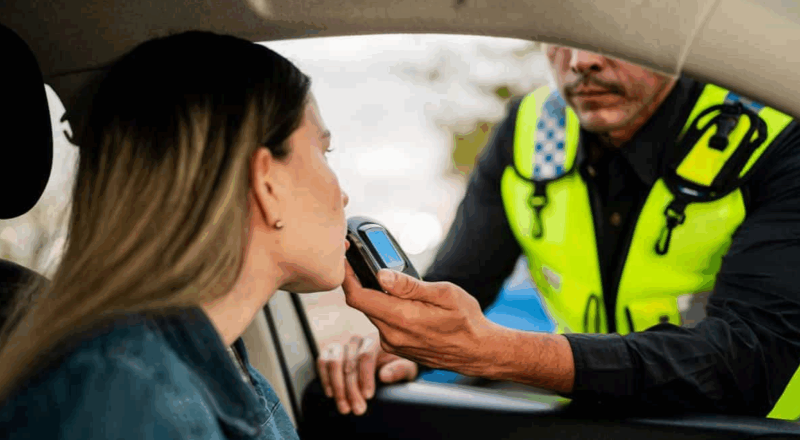 Ivre et droguée, elle propose un strip-tease aux gendarmes pour échapper à l’arrestation 1 Ivre et droguée, elle propose un strip-tease aux gendarmes pour échapper à l’arrestation Capture decran 2025 08 07 021740 Ivre et droguée, elle propose un strip-tease aux gendarmes pour échapper à l’arrestation