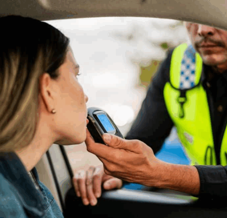 Capture decran 2025 08 07 021740 Ivre et drogu&eacute;e, elle propose un strip-tease aux gendarmes pour &eacute;chapper &agrave; l&rsquo;arrestation