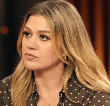 Capture decran 2025 08 08 050242 Une terrible tragédie touche la chanteuse Kelly Clarkson