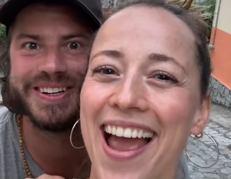 Karine Vanasse et son chum partagent une grande nouvelle 1 Karine Vanasse et son chum partagent une grande nouvelle Capture decran 2025 08 09 171019 e1754774019959 Karine Vanasse et son chum partagent une grande nouvelle