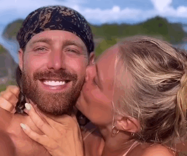 Capture decran 2025 08 09 173728 Jonathan Roy dévoile des moments tendres avec son épouse