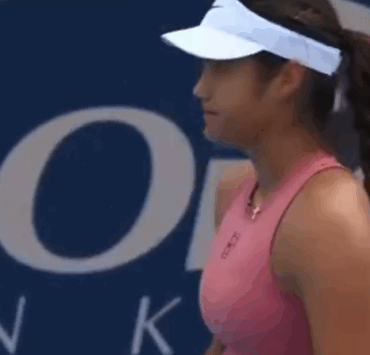 Capture decran 2025 08 14 060209 Emma Raducanu agacée par les pleurs d’un bébé : elle demande son expulsion, le public applaudit