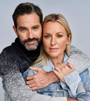 Émily Bégin et Guillaume Lemay-Thivierge séduisent leurs fans avec une photo de couple pleine de tendresse 1 Émily Bégin et Guillaume Lemay-Thivierge séduisent leurs fans avec une photo de couple pleine de tendresse Capture decran 2025 08 15 072219 Émily Bégin et Guillaume Lemay-Thivierge séduisent leurs fans avec une photo de couple pleine de tendresse
