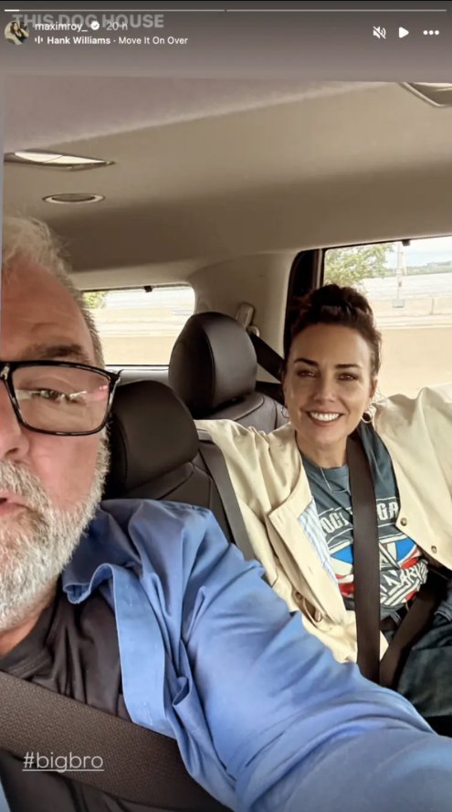 Maxim Roy prend la pose dans une robe ouverte et fait sensation 3 Maxim Roy prend la pose dans une robe ouverte et fait sensation Capture decran 2025 08 22 134149 1 Maxim Roy prend la pose dans une robe ouverte et fait sensation