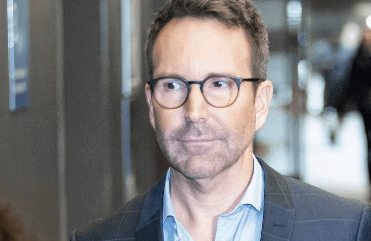 Capture decran 2025 08 27 075942 Mauvaise nouvelle pour Éric Salvail : il est poursuivi pour non-paiement de techniciens