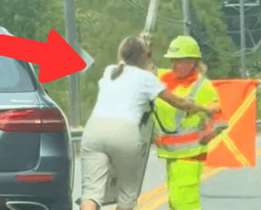 Une conductrice impatiente sort de sa voiture et attaque une signaleuse 6 Une conductrice impatiente sort de sa voiture et attaque une signaleuse Capture decran 2025 08 28 165206 Une conductrice impatiente sort de sa voiture et attaque une signaleuse