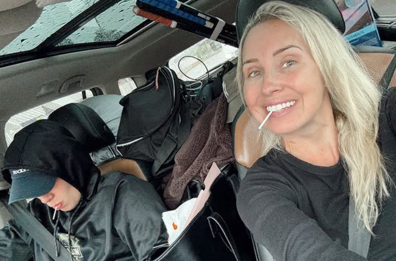 Maïka Desnoyers accompagne son fils… vers une toute nouvelle vie aux États-Unis 1 Maïka Desnoyers accompagne son fils… vers une toute nouvelle vie aux États-Unis Capture decran 2025 08 29 195118 Maïka Desnoyers accompagne son fils… vers une toute nouvelle vie aux États-Unis
