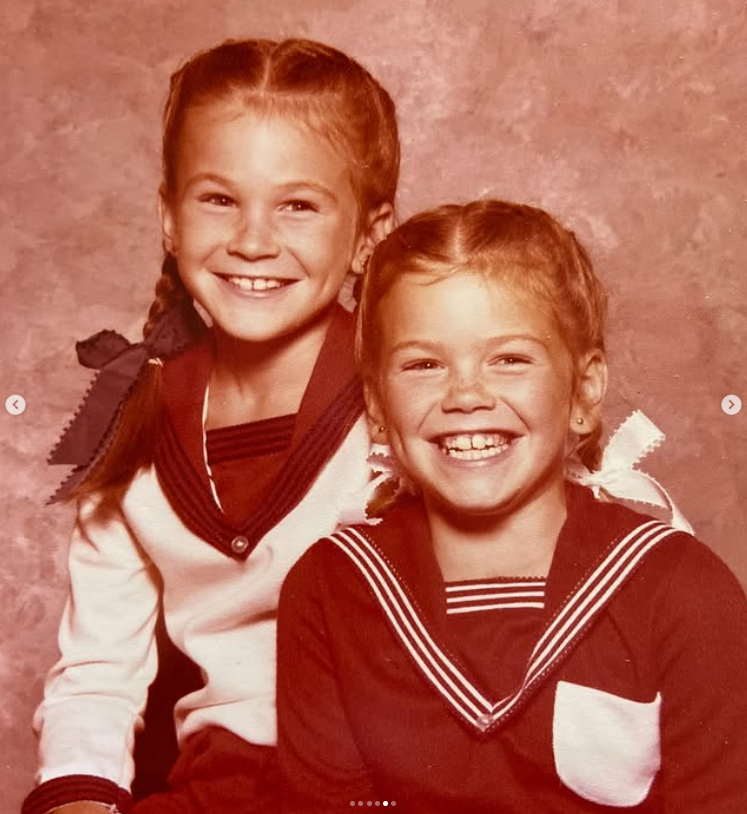 Capture decran 2025 08 30 205204 Caroline Néron a dévoilé de rares photos avec sa sœur, et la ressemblance est frappante !