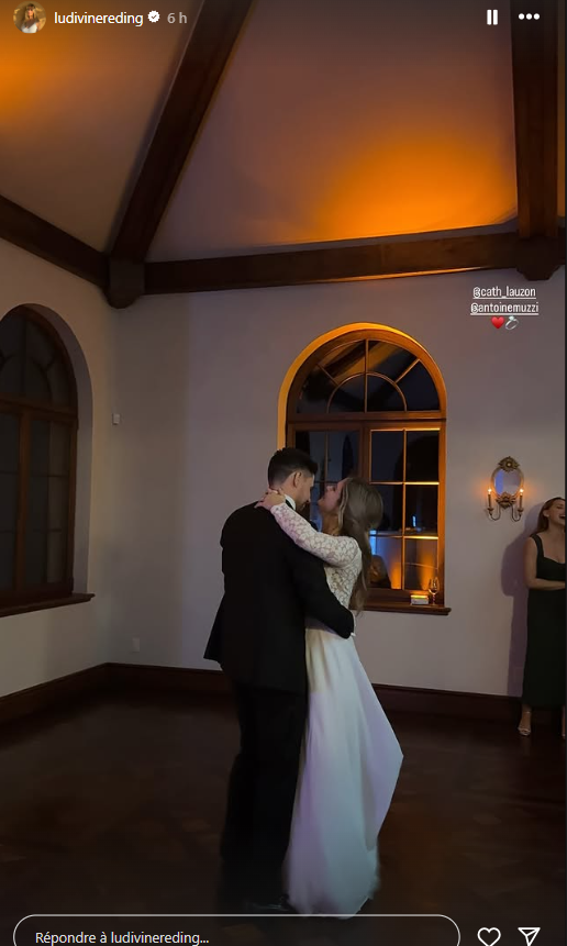 Ludivine Reding fait tourner les têtes lors d'un mariage chic 4 Ludivine Reding fait tourner les têtes lors d'un mariage chic Capture decran 2025 08 31 084155 Ludivine Reding fait tourner les têtes lors d'un mariage chic