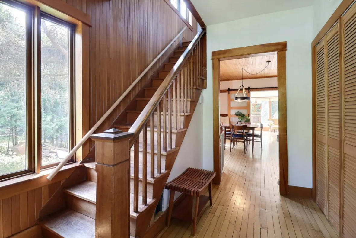 Mathieu Gratton met en vente sa charmante maison jaune de Scotstown 12 Mathieu Gratton met en vente sa charmante maison jaune de Scotstown Capture decran 2025 08 31 101244 Mathieu Gratton met en vente sa charmante maison jaune de Scotstown