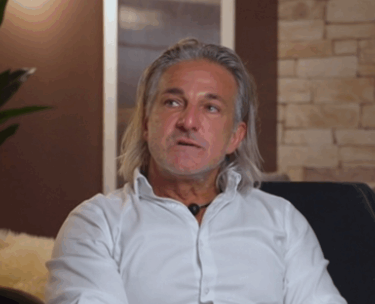 Capture decran le 2025 08 04 a 10.39.23 e1754318422998 Où en est Alain côté cœur, un an après l’émission Ma mère, ton père?