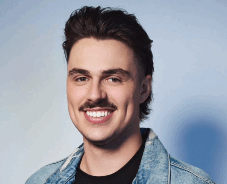 Capture decran le 2025 08 04 a 13.29.29 Joël Vogt fait naître les rumeurs de couple avec une Académicienne bien connue