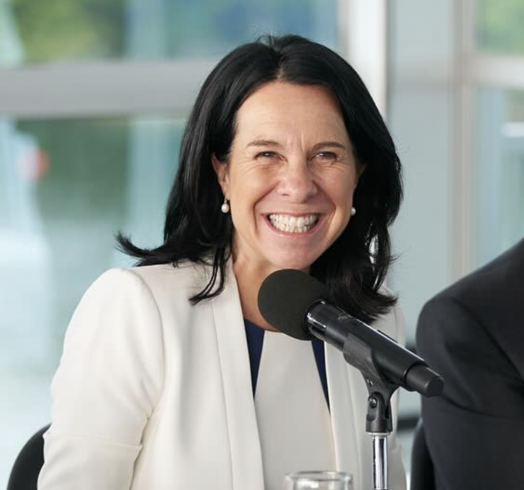 Une rare photo de Valérie Plante et son amoureux dans un décor de rêve 1 Une rare photo de Valérie Plante et son amoureux dans un décor de rêve Capture decran le 2025 08 05 a 11.49.15 e1754409001778 Une rare photo de Valérie Plante et son amoureux dans un décor de rêve
