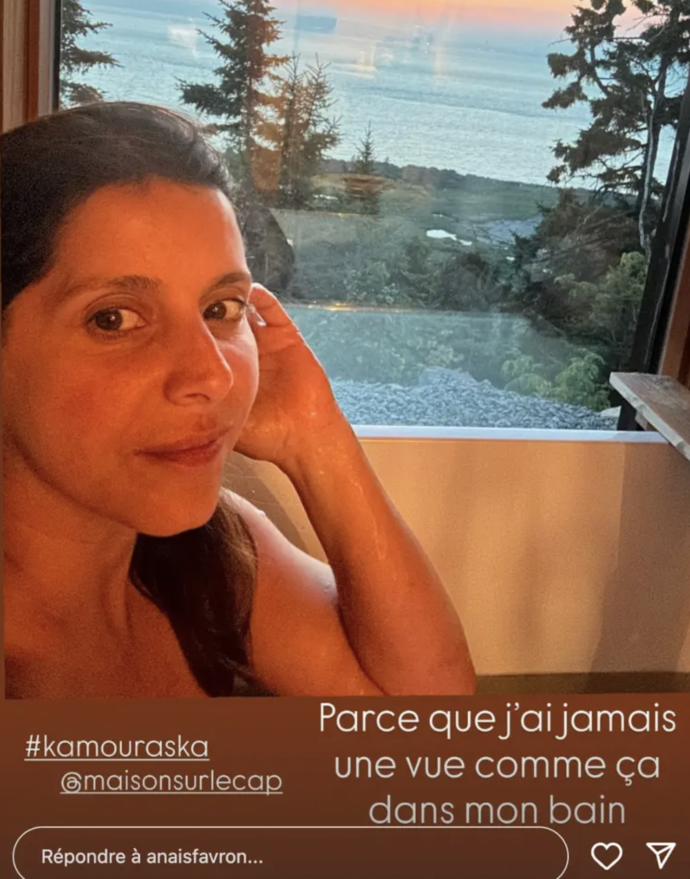 Capture decran le 2025 08 12 a 11.12.55 Anaïs Favron publie une photo d’elle dans le bain et la vue lui vole la vedette