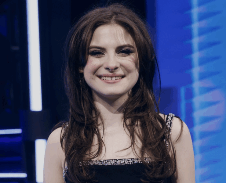 Capture decran le 2025 08 14 a 11.37.45 e1755185933253 Tapis rouge : Mia Tinayre s’affiche avec deux visages bien connus