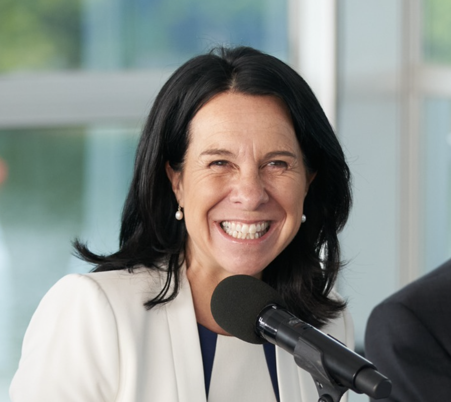 Le salaire nécessaire pour acheter une maison à Montréal pourrait vous surprendre ! 1 Le salaire nécessaire pour acheter une maison à Montréal pourrait vous surprendre ! Capture decran le 2025 08 20 a 16.45.16 e1755722785706 Le salaire nécessaire pour acheter une maison à Montréal pourrait vous surprendre !