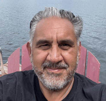 Capture decran le 2025 08 21 a 10.25.09 Marc Hervieux met son café des Laurentides sur le marché pour...