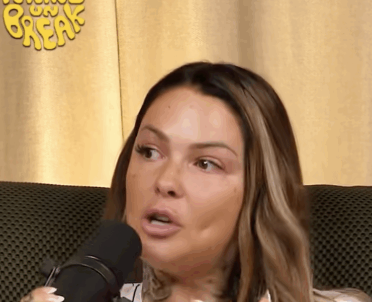 Capture decran le 2025 08 28 a 17.19.25 La Fille de l’UQAM fond en larmes en révélant que sa famille l’a reniée