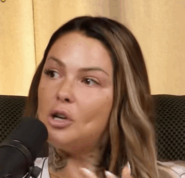 La Fille de l’UQAM fond en larmes en révélant que sa famille l’a reniée 3 La Fille de l’UQAM fond en larmes en révélant que sa famille l’a reniée Capture decran le 2025 08 28 a 17.19.25 e1756416035742 La Fille de l’UQAM fond en larmes en révélant que sa famille l’a reniée