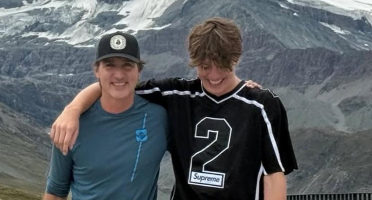 Le fils de Justin Trudeau n’est plus un cœur à prendre: Xavier s’affiche en couple avec Pariya Carello! 1 Le fils de Justin Trudeau n’est plus un cœur à prendre: Xavier s’affiche en couple avec Pariya Carello! Capture decran 2025 09 01 053057 Le fils de Justin Trudeau n’est plus un cœur à prendre: Xavier s’affiche en couple avec Pariya Carello!