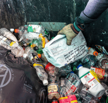 Montréal sévit : jusqu’à 4 000 $ d’amende pour vos poubelles mal triées! 2 Montréal sévit : jusqu’à 4 000 $ d’amende pour vos poubelles mal triées! Capture decran 2025 09 02 072845 Montréal sévit : jusqu’à 4 000 $ d’amende pour vos poubelles mal triées!