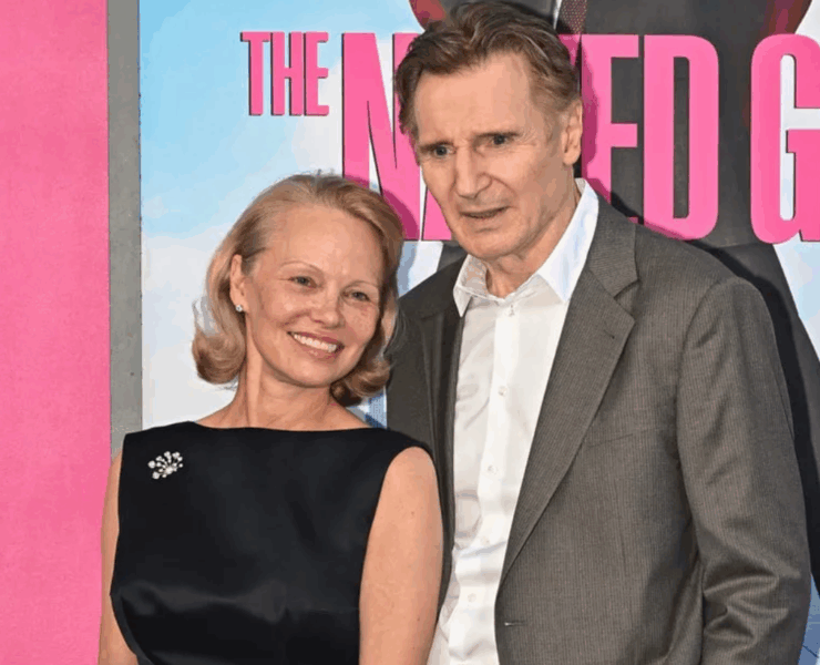 Capture decran 2025 09 02 074841 Pamela Anderson et Liam Neeson en couple? Voici enfin la vérité derrière les rumeurs
