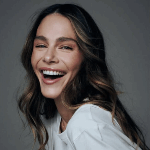 Capture decran 2025 09 04 065445 Maripier Morin enflamme la toile avec son ensemble transparent en maillot