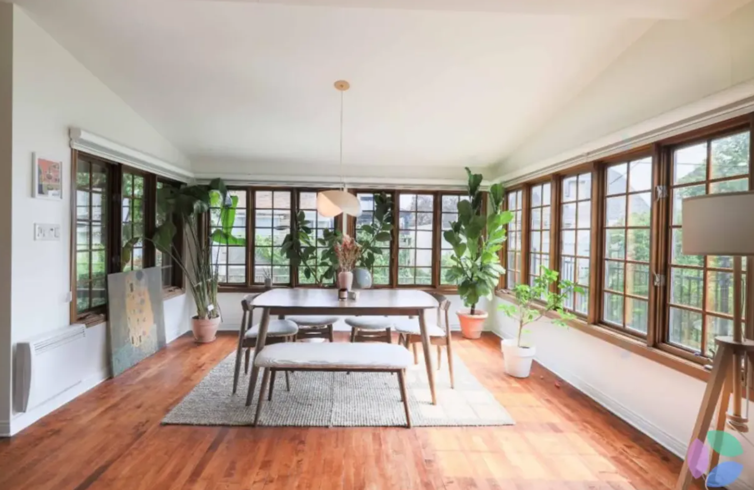 Capture decran 2025 09 07 051459 1 La maison de Stéphanie Boulay, rénovée de façon spectaculaire, est à vendre