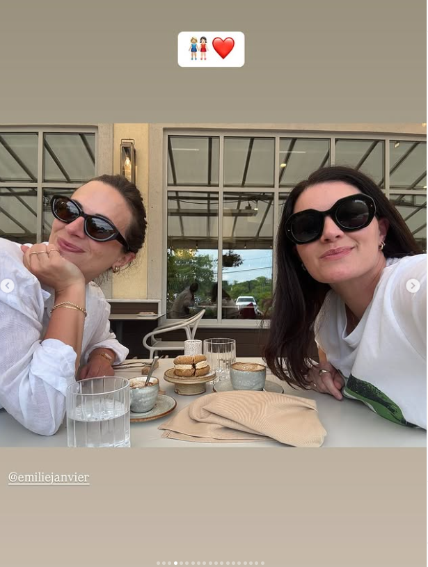 Marie-Éve Janvier dévoile ses moments précieux de l'été 2 Marie-Éve Janvier dévoile ses moments précieux de l'été Capture decran 2025 09 07 162103 Marie-Éve Janvier dévoile ses moments précieux de l'été