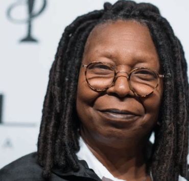 Malgré une fortune de 30 M$, Whoopi Goldberg affirme ne pas pouvoir prendre sa retraite 2 Malgré une fortune de 30 M$, Whoopi Goldberg affirme ne pas pouvoir prendre sa retraite Capture decran 2025 09 13 041939 Malgré une fortune de 30 M$, Whoopi Goldberg affirme ne pas pouvoir prendre sa retraite