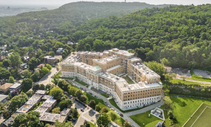 Capture decran 2025 09 20 211433 Véro et Louis vendent leur condo à 5 M$ ! Voyez les photos