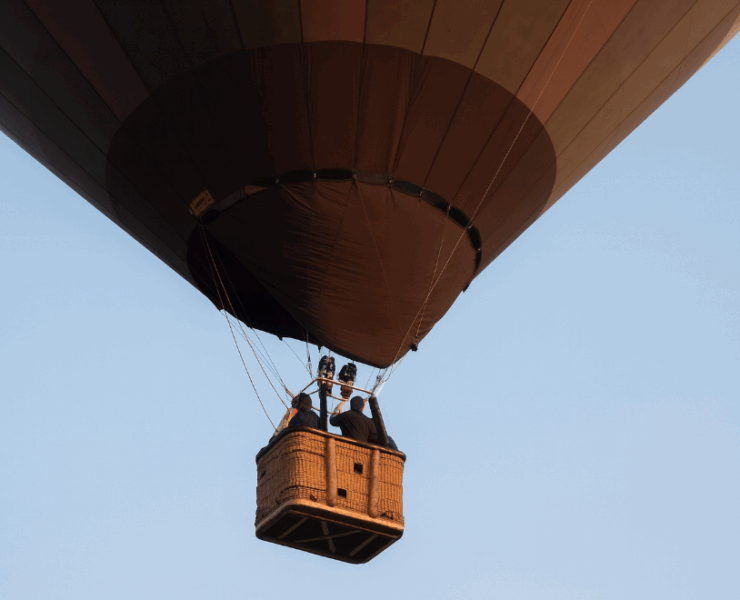 Capture decran 2025 09 23 041019 Drame en plein ciel : un homme se jette d’une montgolfière sous les yeux horrifiés des passagers