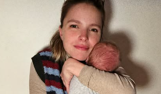 Sarah-Jeanne Labrosse avoue avoir été blessée par les critiques sur les noms de ses enfants 1 Sarah-Jeanne Labrosse avoue avoir été blessée par les critiques sur les noms de ses enfants Capture decran 2025 09 26 173101 Sarah-Jeanne Labrosse avoue avoir été blessée par les critiques sur les noms de ses enfants