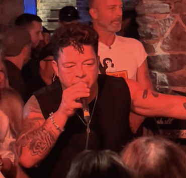 Une nouvelle vidéo d’Éric Lapointe devient virale et suscite l’inquiétude des fans 3 Une nouvelle vidéo d’Éric Lapointe devient virale et suscite l’inquiétude des fans Capture decran le 2025 09 03 a 07.40.01 e1756899649318 Une nouvelle vidéo d’Éric Lapointe devient virale et suscite l’inquiétude des fans