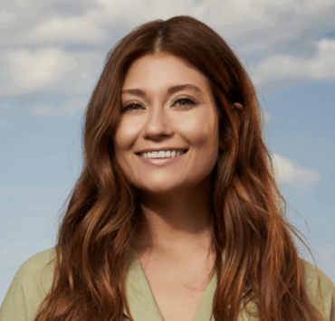 Capture decran le 2025 09 03 a 12.28.38 e1756916965941 Katherine Levac ose la transparence avec un look sans soutien-gorge [Photos]