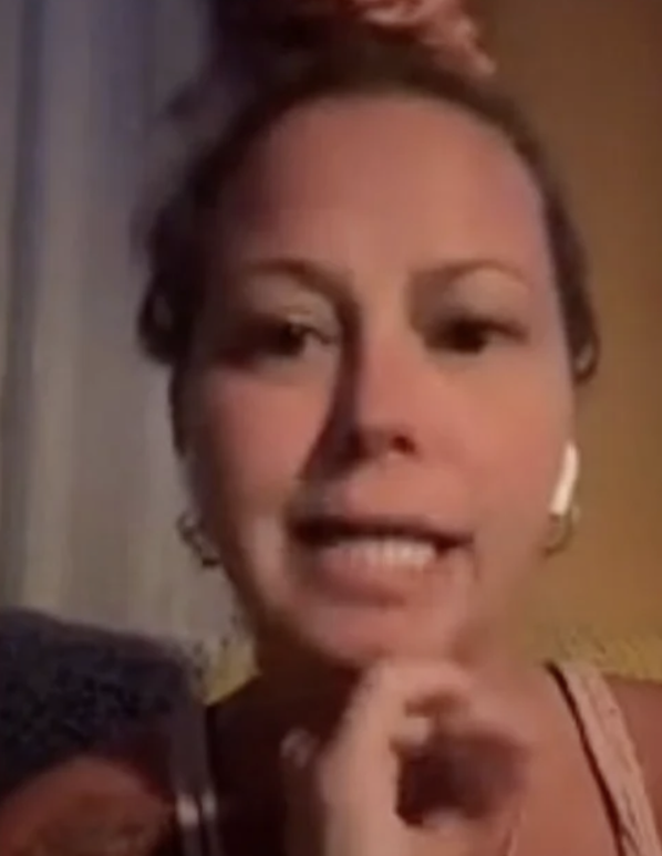 Véronique Cloutier réplique sans détour aux attaques de sa cousine sur le web 2 Véronique Cloutier réplique sans détour aux attaques de sa cousine sur le web Capture decran le 2025 09 05 a 15.12.23 Véronique Cloutier réplique sans détour aux attaques de sa cousine sur le web